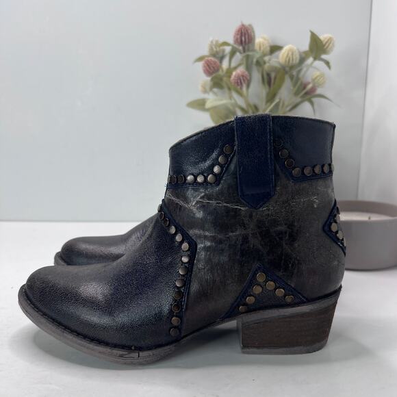 Circle G By Corral Studded Star Inlay Booties Leather Side Zip Black Women's 6.5 - Picture 1 of 10